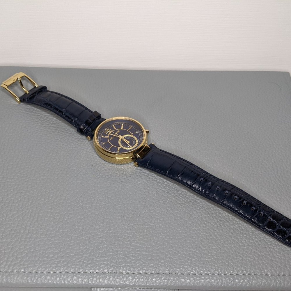 Michael Kors Women's Swiss Chrono watch with Royal Blue Leather Embossed… - Picture 5 of 6